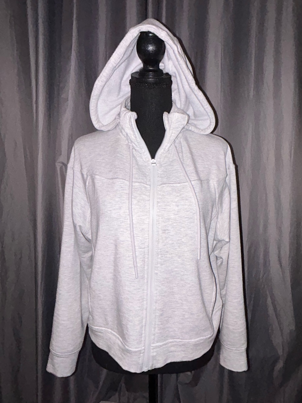 90 Degrees by Reflex cropped light gray full zip hoodie. Size medium